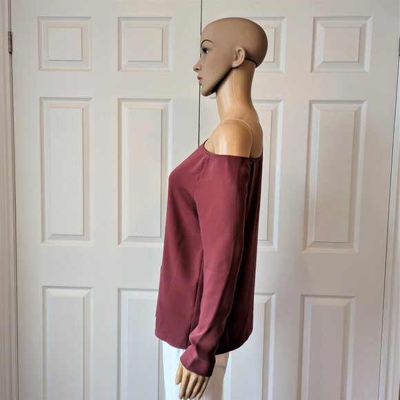 Aritzia Babaton Burke Off The Shoulder Blouse Dark Pink Size XS - Picture 4 of 9